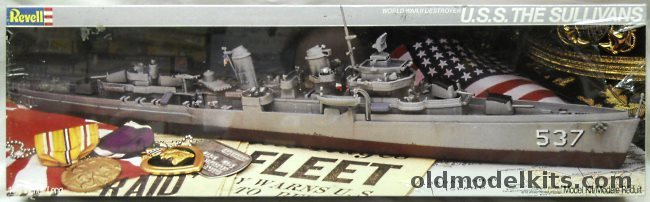 Revell 1/301 USS The Sullivans DD-537 Destroyer (Fletcher Class), 5021 plastic model kit